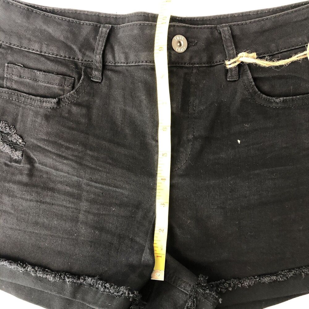 NWT True Craft  Juniors 7 Short Black Midrise Cuff Super Soft Stretch Inseam 3” - Picture 9 of 11